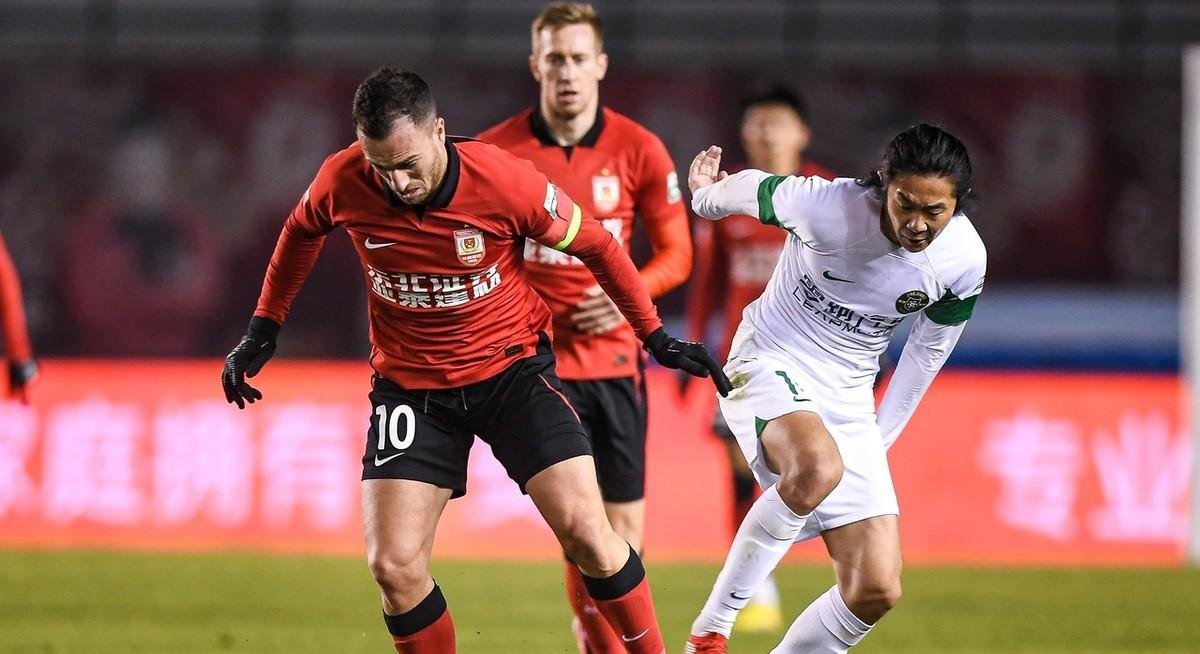 国家队主帅现身中超赛场,目测潜在国脚人选的简单介绍 国家队主帅现身中超赛场,目测潜在国脚人选的简单介绍