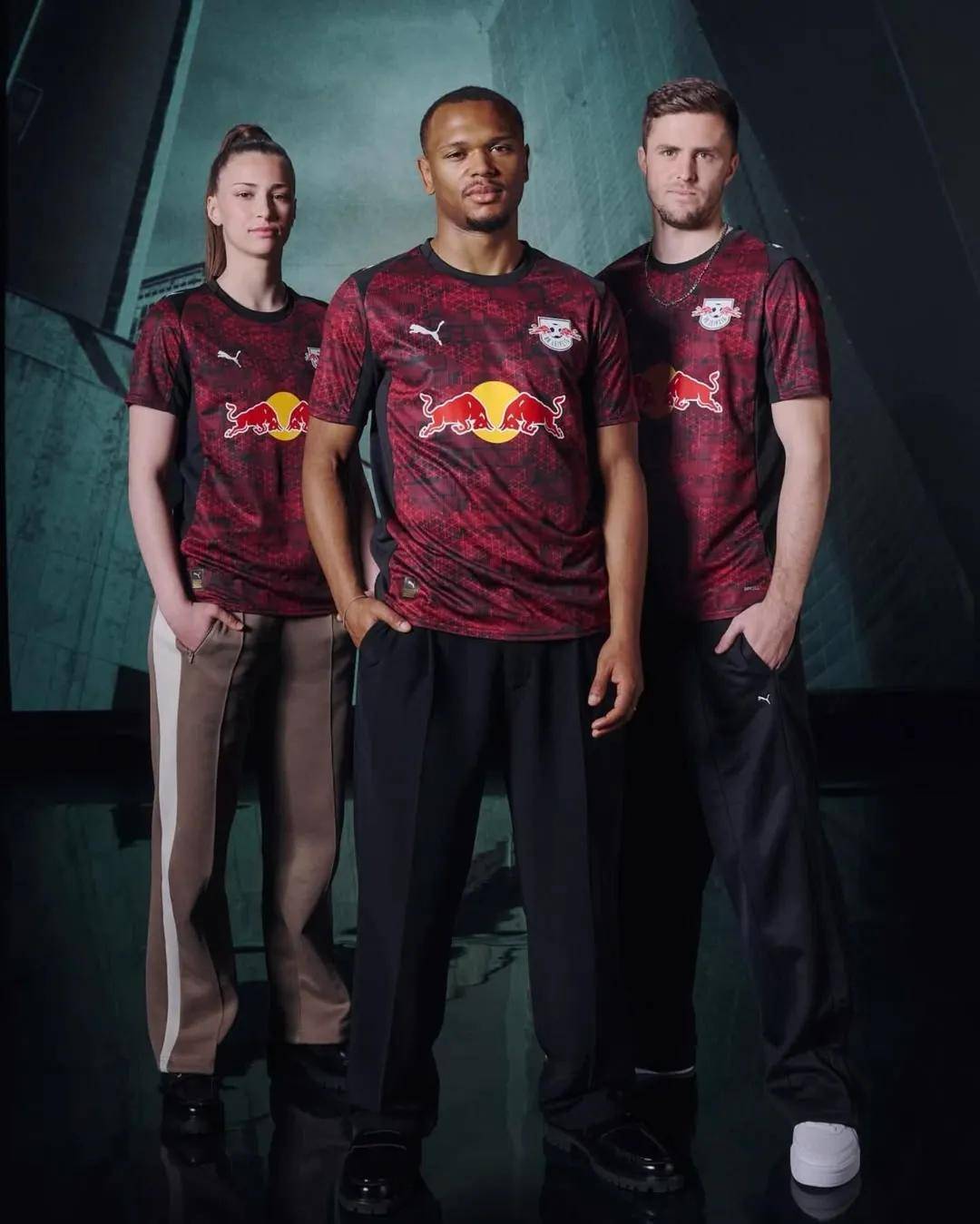 RB莱比锡豪取三分，领跑全军