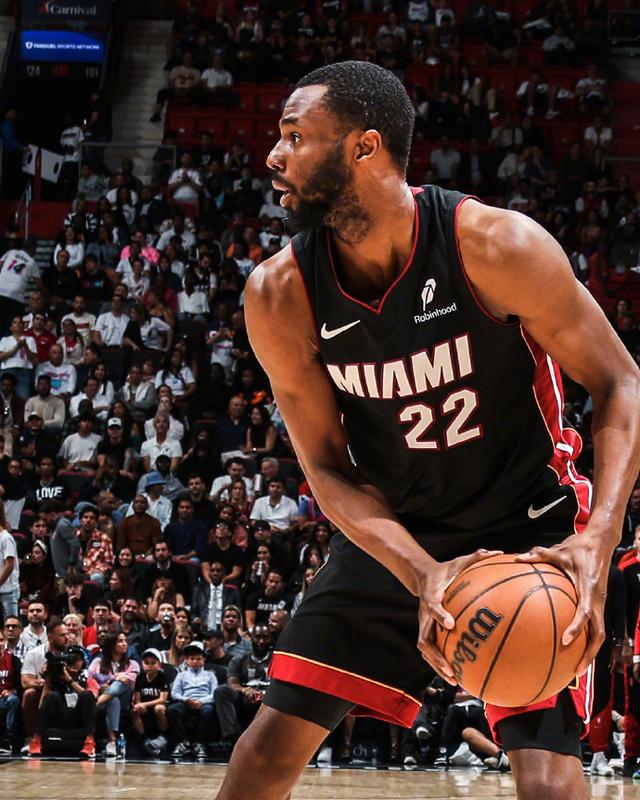 1xbit体育入口-黄蜂客场力克热火，保持火热状态的简单介绍