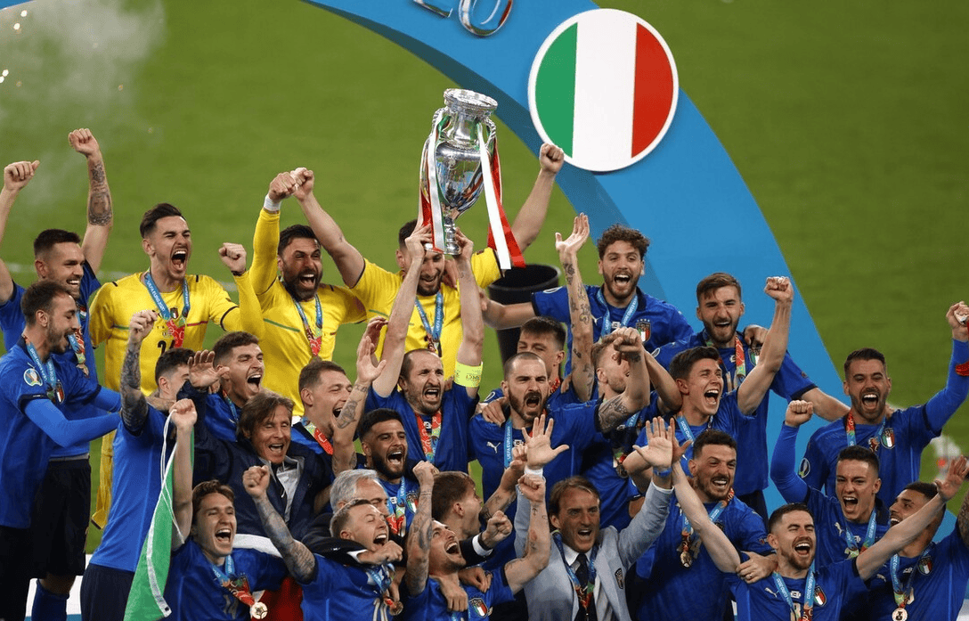 关于意大利队取得胜利，提升在欧洲预选赛排名的信息