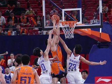 包含上海男篮迎战山西队，成功实现主场击败的词条