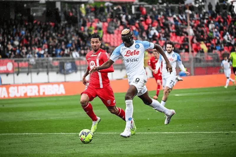 1xbit体育教练-顶级球员备战国际赛事，备受瞩目