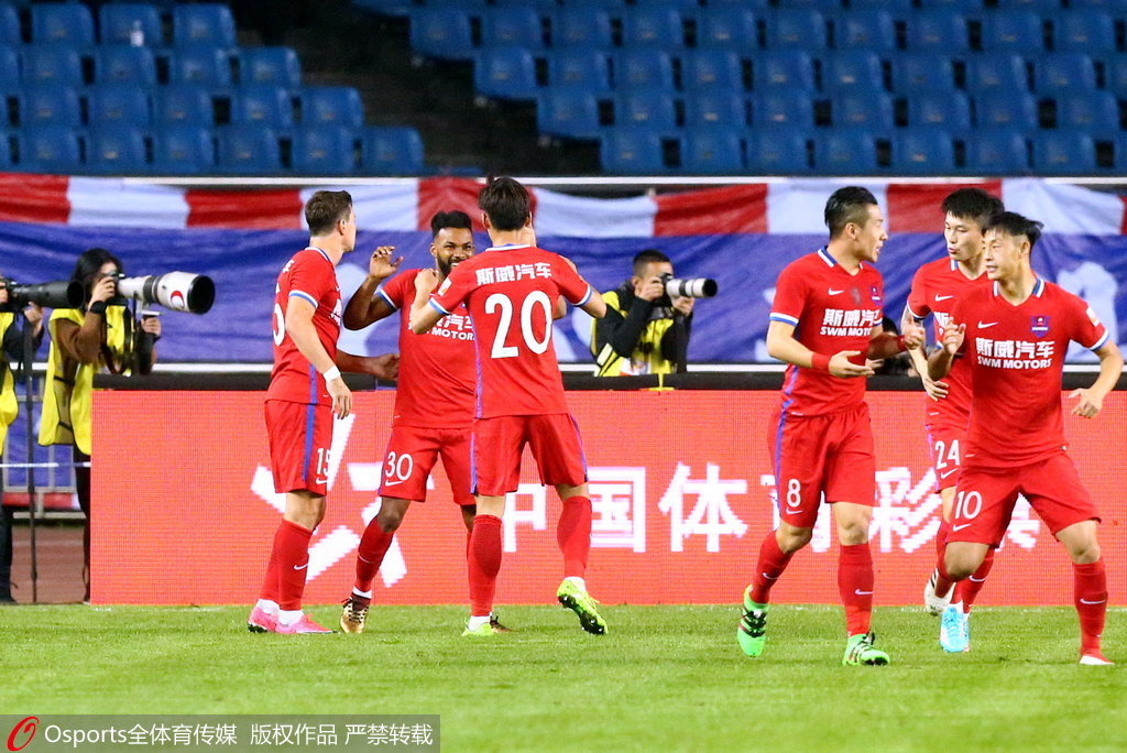 1xbit体育中国官网-南京苏宁队客场失利，遭遇连败